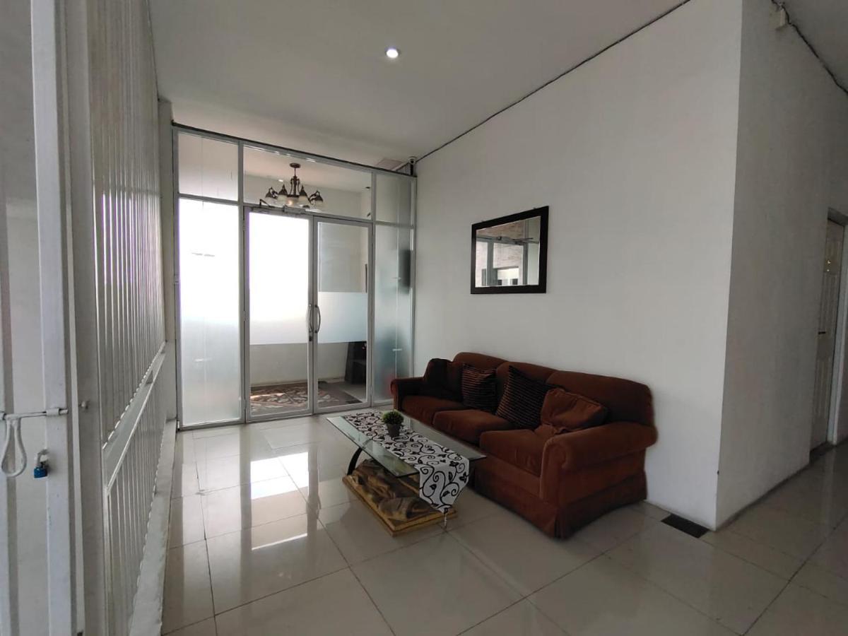 Fuji Residence Yakarta Exterior foto